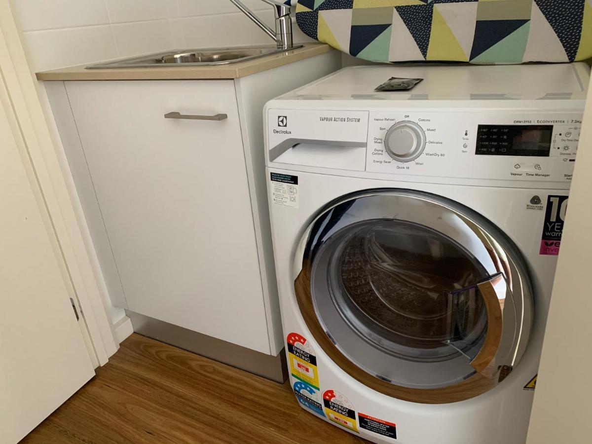 Captains Cove 1St Floor Spa Luxury Apartments - Free Netflix Paynesville Luaran gambar