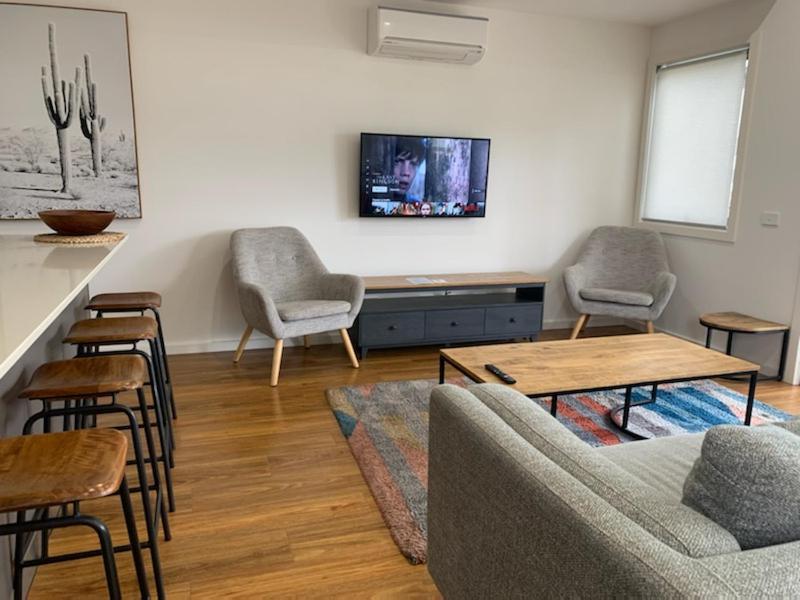 Captains Cove 1St Floor Spa Luxury Apartments - Free Netflix Paynesville Luaran gambar