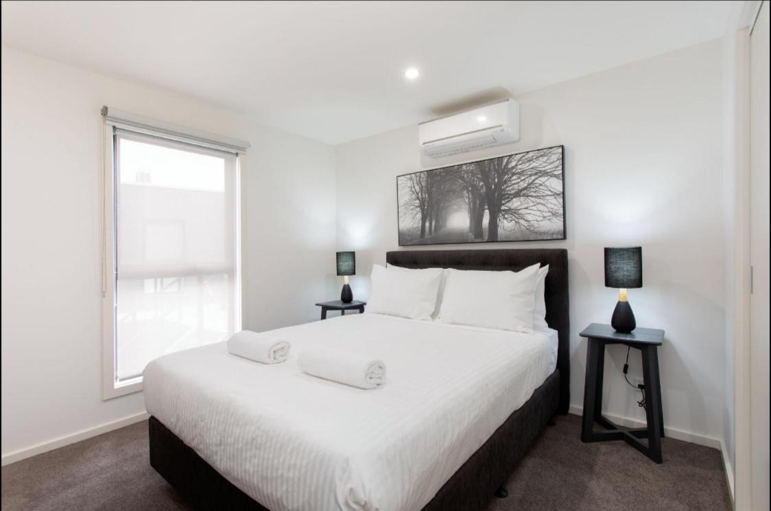 Captains Cove 1St Floor Spa Luxury Apartments - Free Netflix Paynesville Luaran gambar