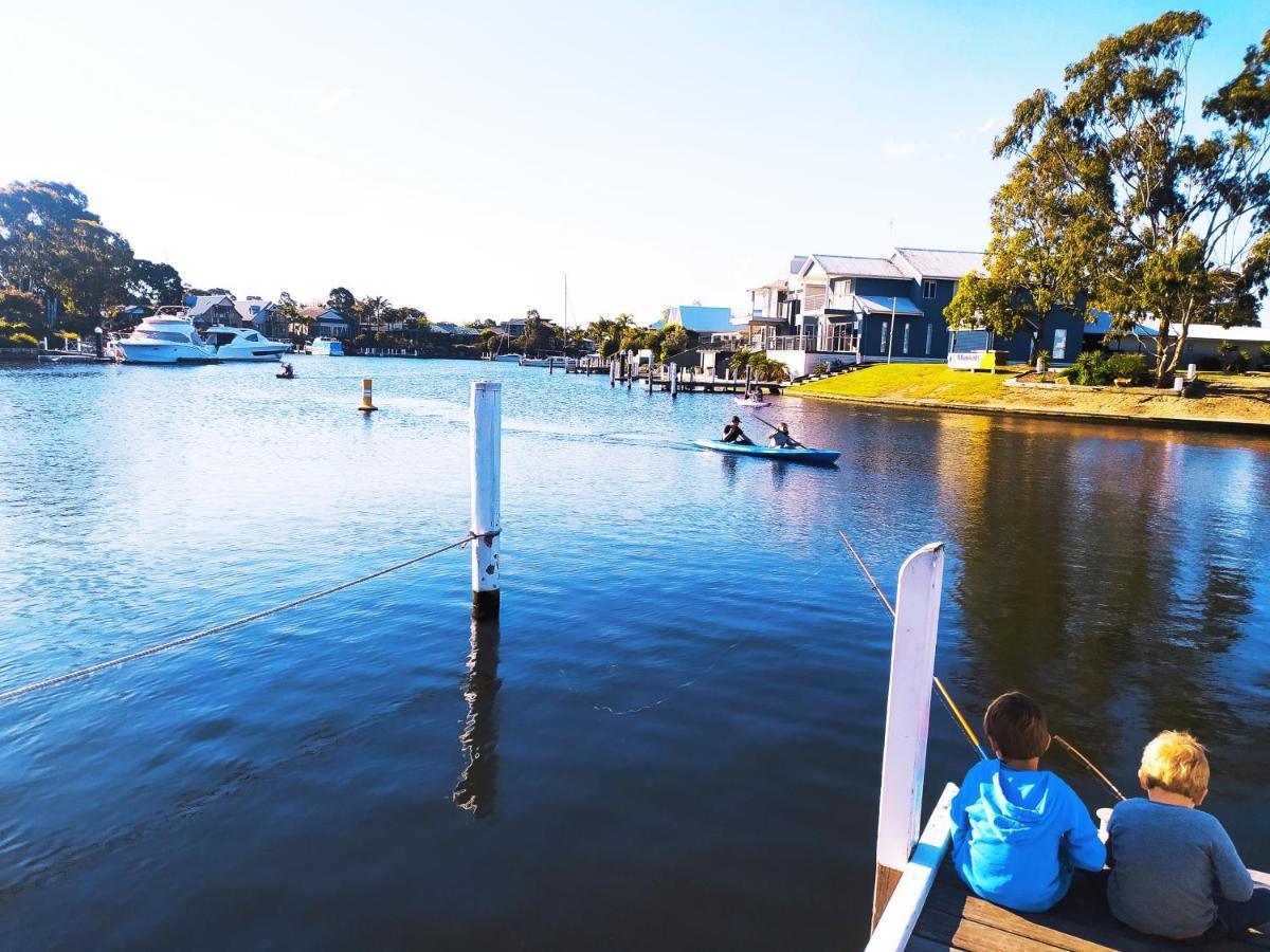 Captains Cove 1St Floor Spa Luxury Apartments - Free Netflix Paynesville Luaran gambar